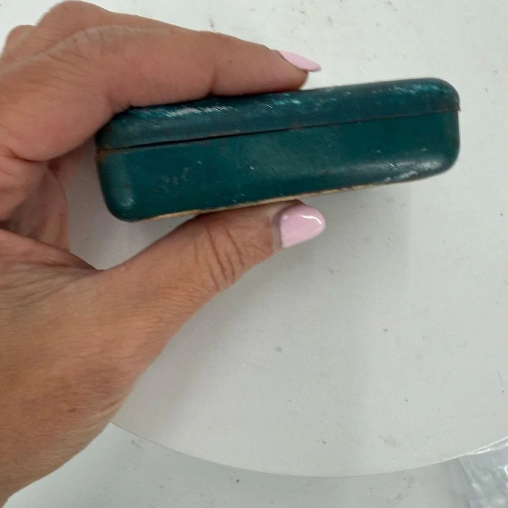 Vtg French pharmacy tin 